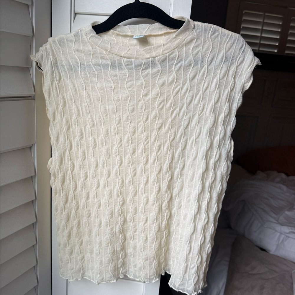Women's Cream Cable-Knit Short Sleeve Top